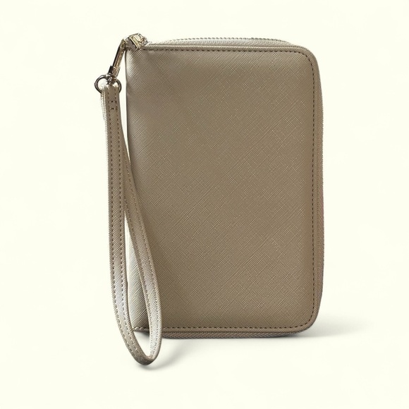 LOST + WANDER Travel Wristlet Organizer - NEW - Picture 6 of 8